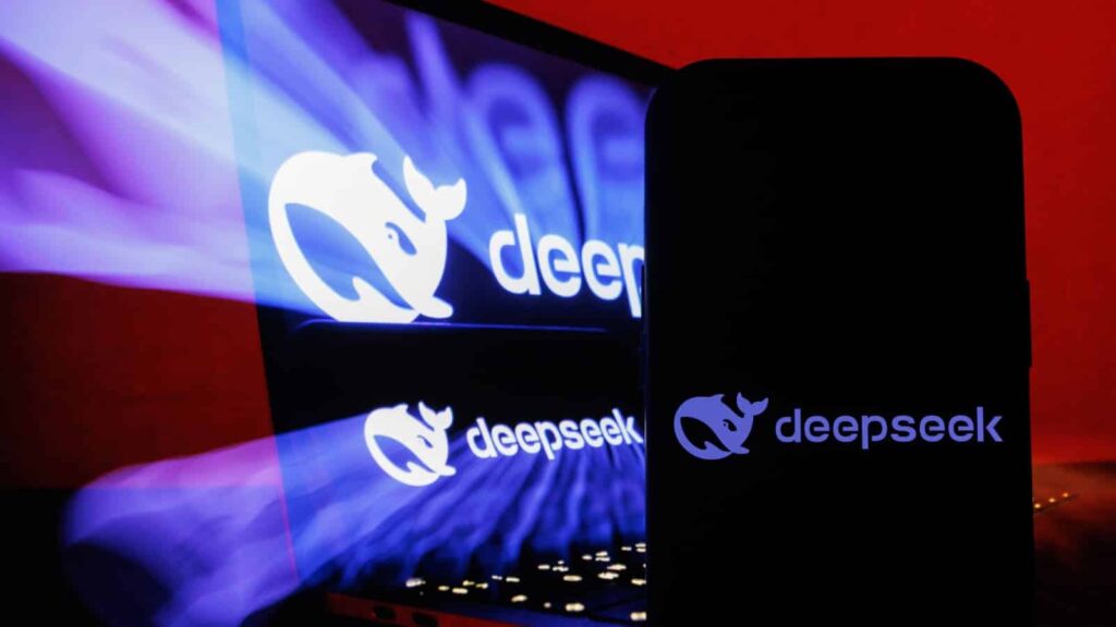 DeepSeek Chat: رفيقك الذكي في عالم الذكاء الاصطناعي