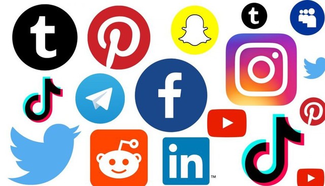 إدارة السوشيال ميديا باحتراف… اجعل علامتك التجارية في القمة