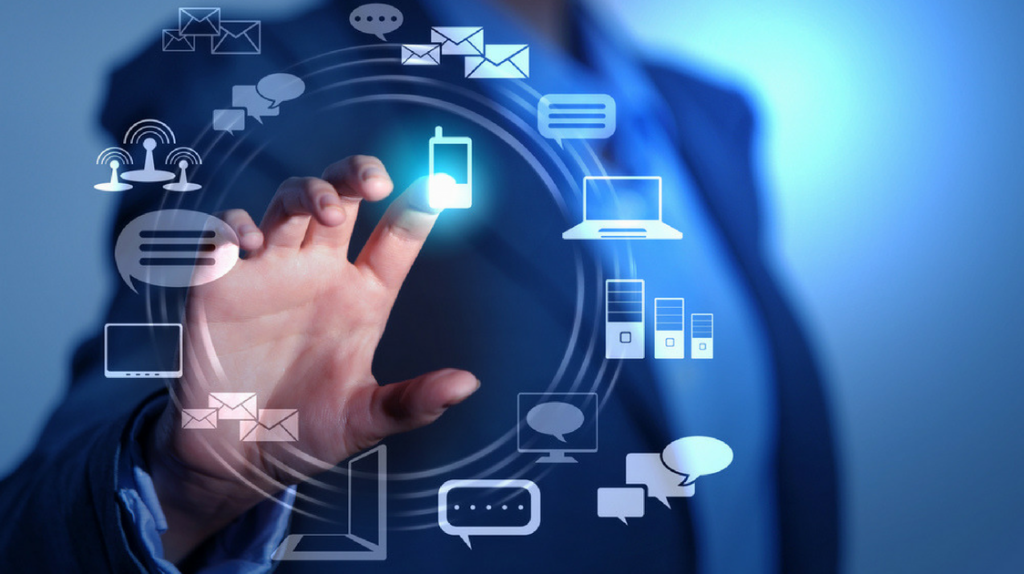 كل ما تحتاج معرفته عن البريد الإلكتروني: أنواعه، فوائده، واستخدامه في حياتنا اليومية