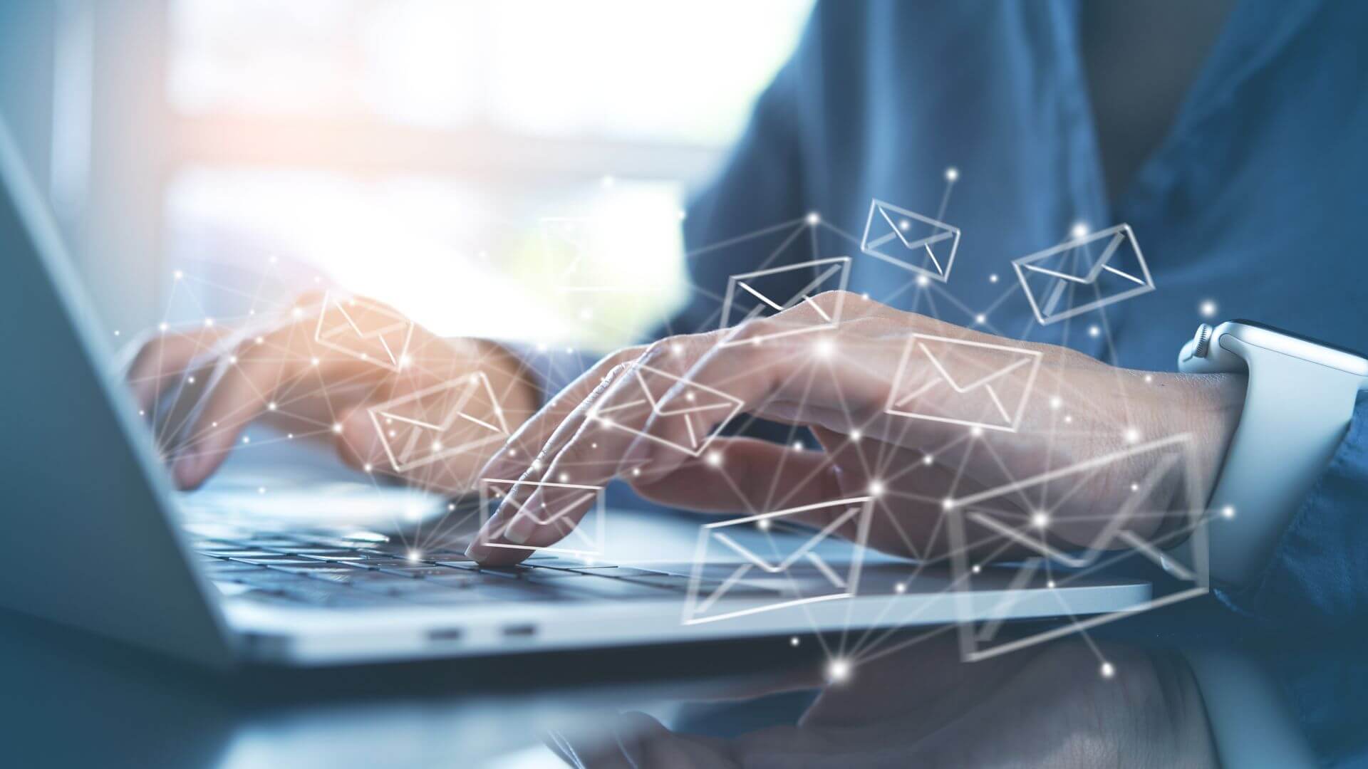 كل ما تحتاج معرفته عن البريد الإلكتروني: أنواعه، فوائده، واستخدامه في حياتنا اليومية